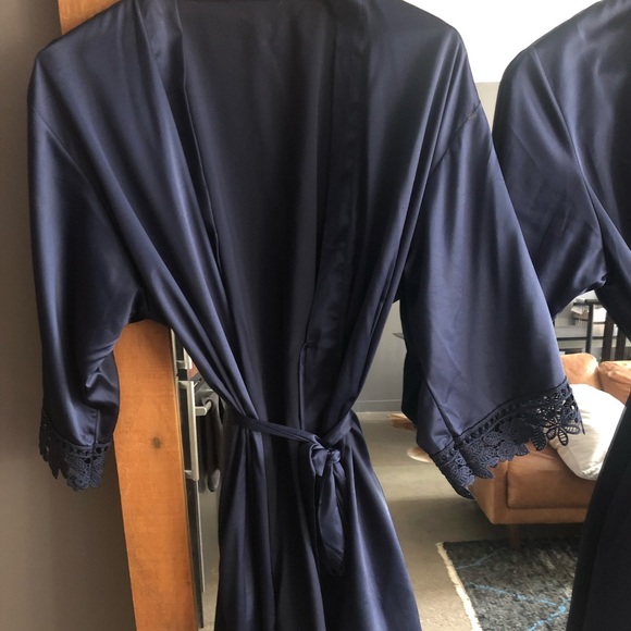 Two Silk Navy Blue Getting Ready Robes - Picture 4 of 4